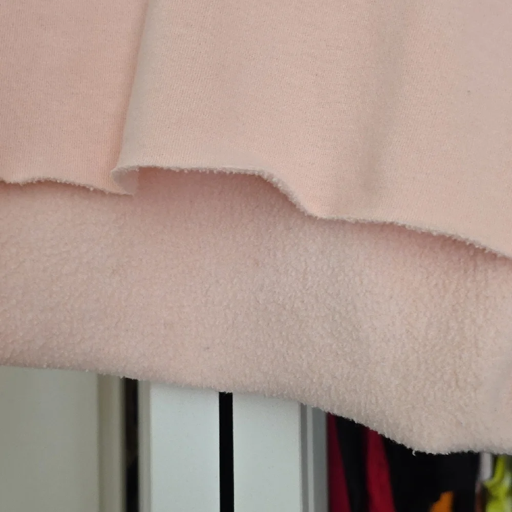 Gymshark Peach Cropped Hoodie - Picture 6 of 8